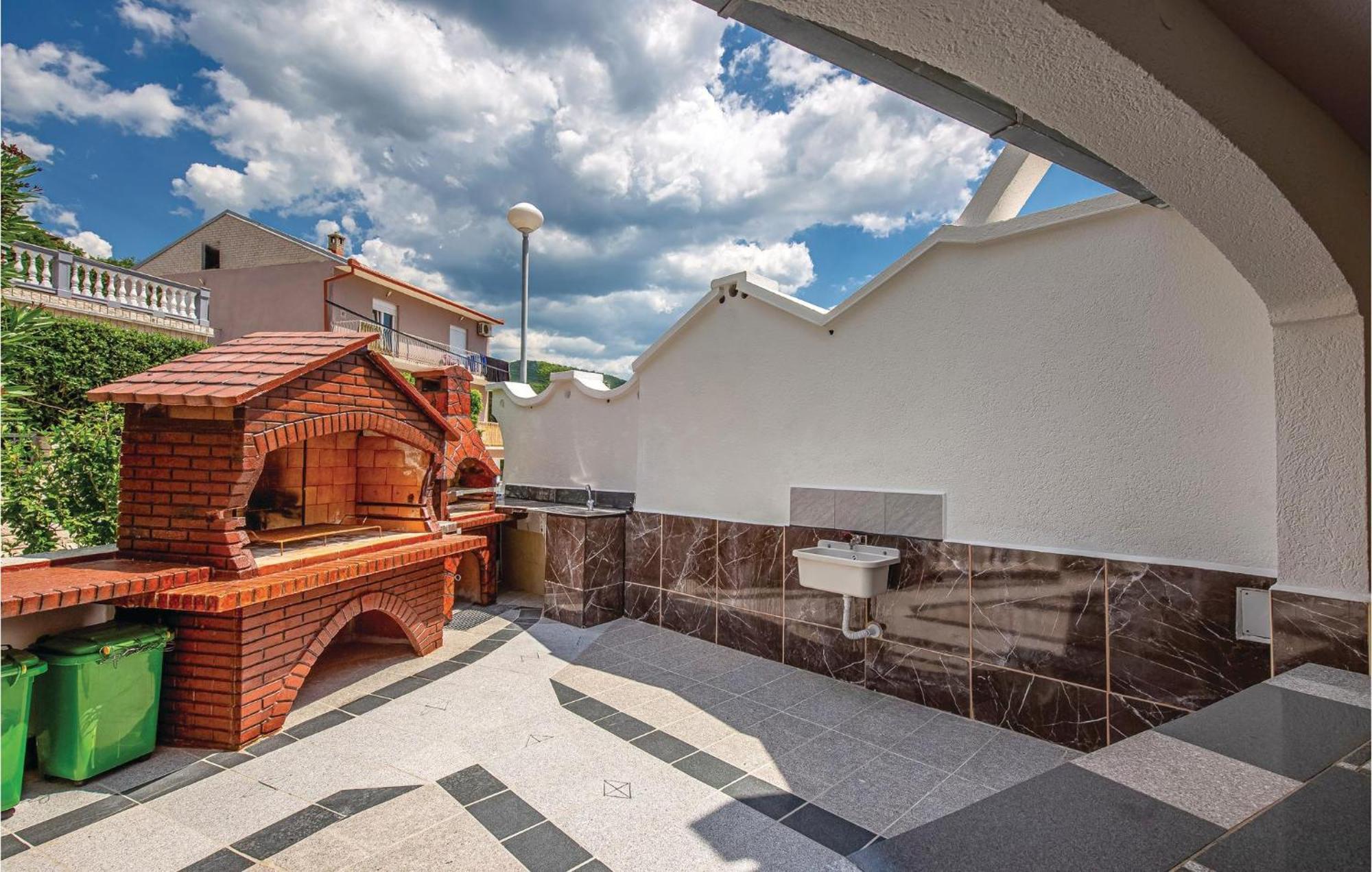 Stunning Apartment In Crikvenica With Wifi Kültér fotó
