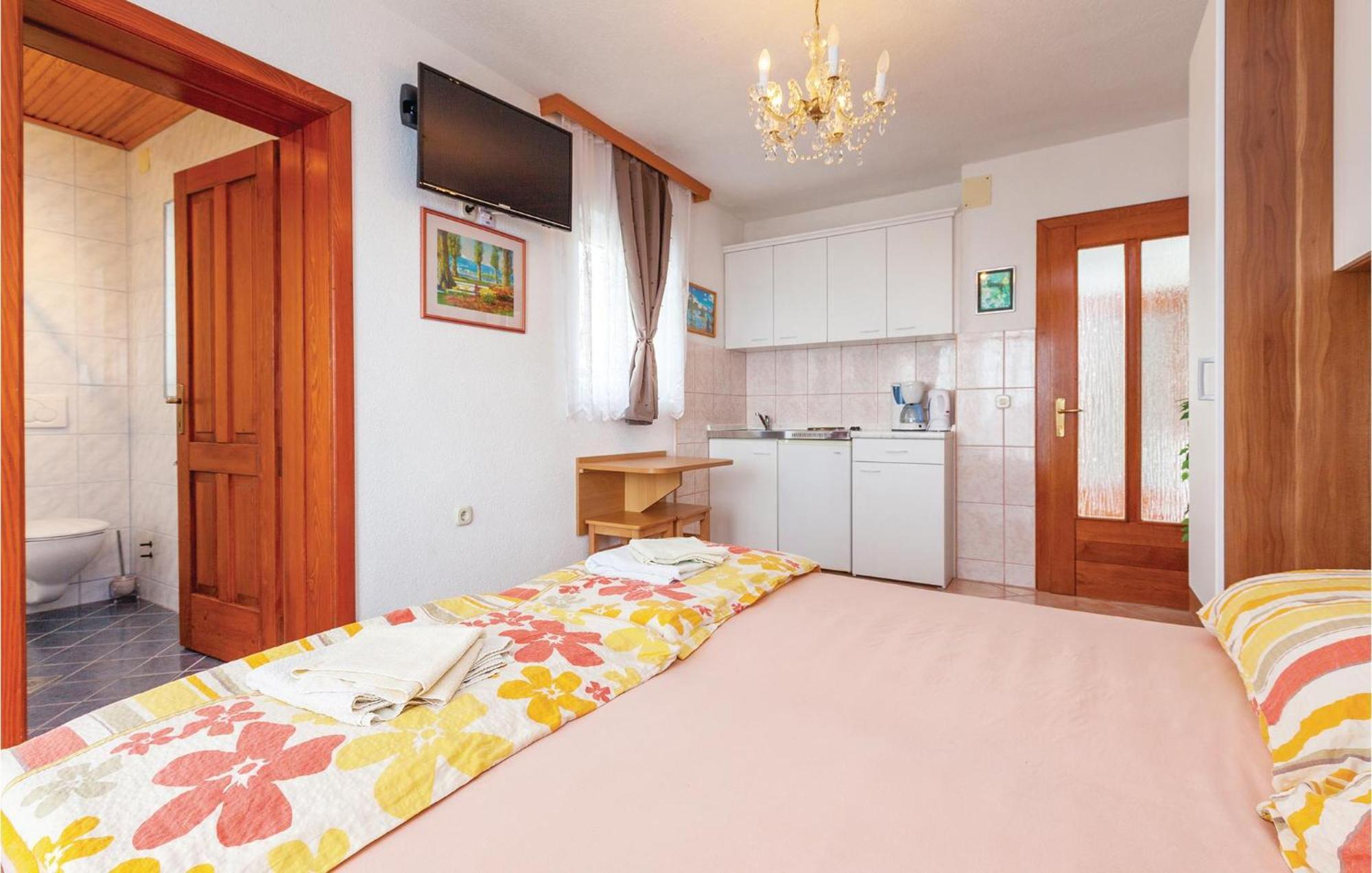 Stunning Apartment In Crikvenica With Wifi Kültér fotó