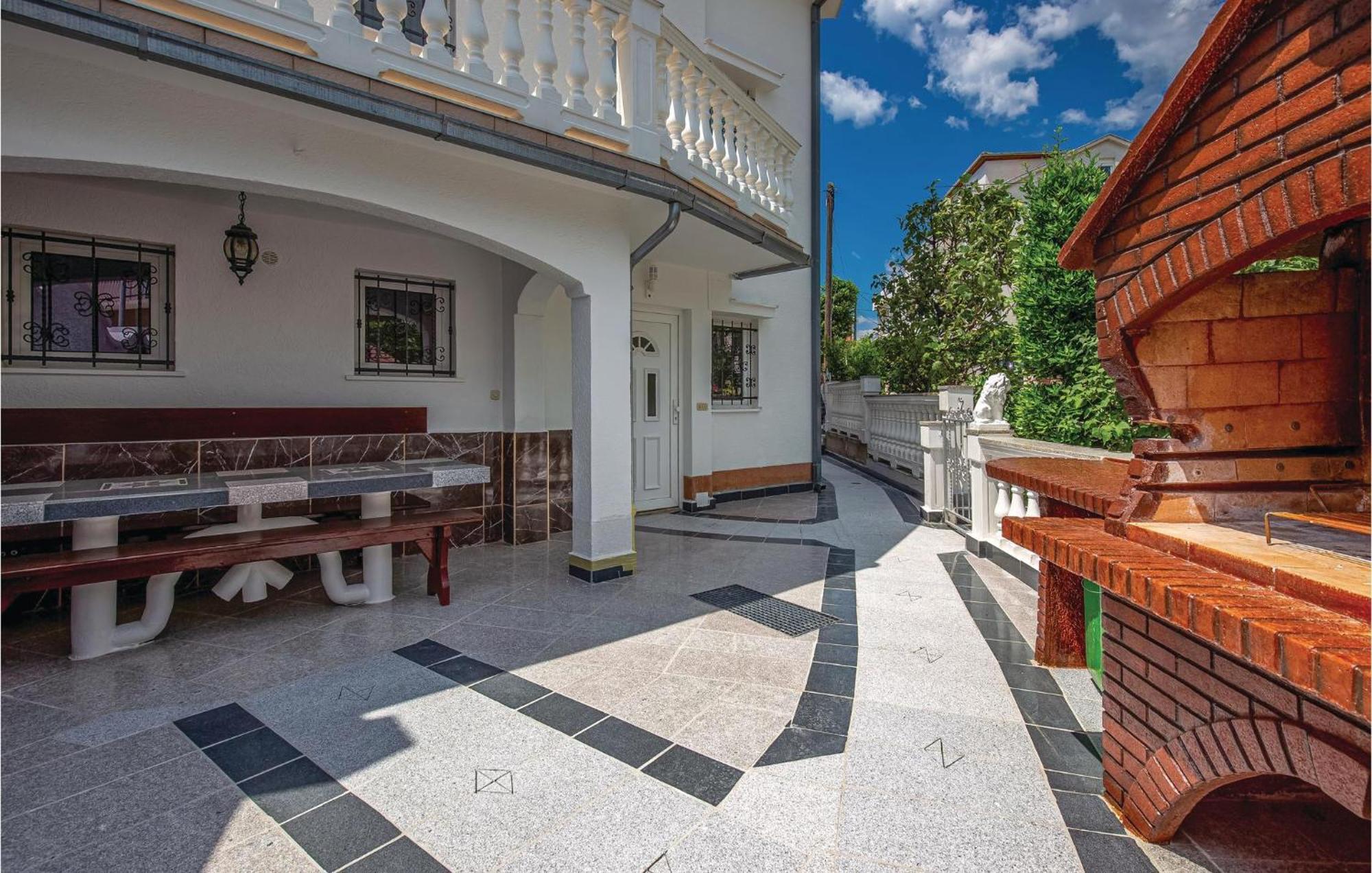 Stunning Apartment In Crikvenica With Wifi Kültér fotó